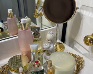 Cosmetic/Perfume Tray