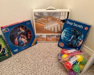 Board Games & Puzzles