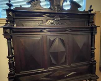 gorgeous head and footboard