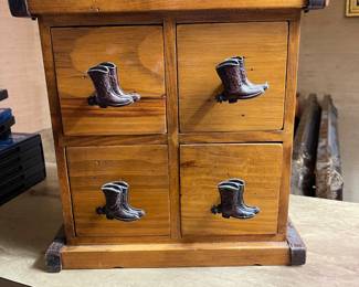 4 drawer box