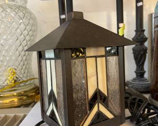 Deco style lamp
