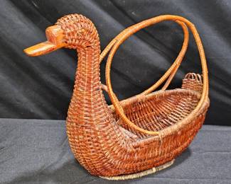 Vintage Woven Dusk Basket with Wooden Beak