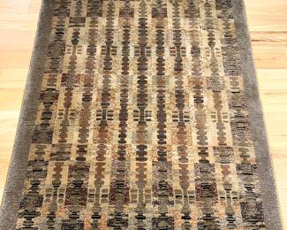 100% wool, vintage, hand finished rug (The Mirage Couristan) 64x48.