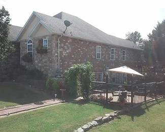 3600 square feet (+ garage & courtyard) FULL of quality items!