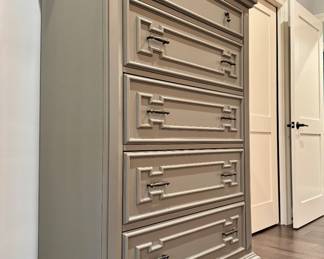 $550 - 5 drawer high boy distressed grey -41x18x61