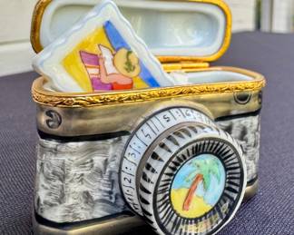 $150 - Limoges mini camera, 2.5L x 2H.