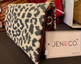 $30 - Jen & Co. Vegan crossbody with tags still on!