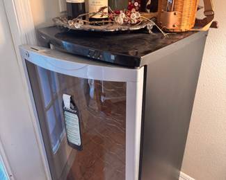 Wine cooler 