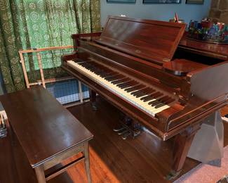 Elegant Baldwin Baby Grand Piano:
Beautiful Baldwin baby grand piano in excellent condition. This instrument combines classic craftsmanship with rich, full-bodied sound — perfect for both seasoned pianists and collectors alike. The finish is well-maintained, with minimal wear consistent with gentle use. Includes matching bench and has been kept in a climate-controlled home. Ideal for any music room, living space, or performance setting.
Brand: Baldwin
Condition: Excellent / Very Good
Don’t miss the opportunity to own a timeless Baldwin — a true symbol of American piano-making quality.