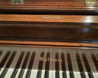 Elegant Baldwin Baby Grand Piano:
Beautiful Baldwin baby grand piano in excellent condition. This instrument combines classic craftsmanship with rich, full-bodied sound — perfect for both seasoned pianists and collectors alike. The finish is well-maintained, with minimal wear consistent with gentle use. Includes matching bench and has been kept in a climate-controlled home. Ideal for any music room, living space, or performance setting.
Brand: Baldwin
Condition: Excellent / Very Good
Don’t miss the opportunity to own a timeless Baldwin — a true symbol of American piano-making quality.