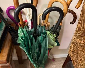 It's gonna be a wet winter, come get an umbrella 