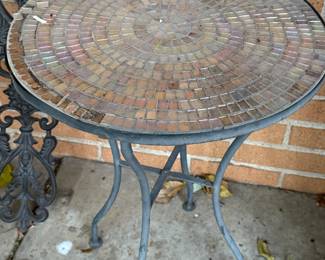 Even the Mona Lisa is falling apart...