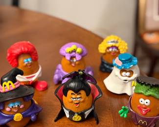 It's the HALLOWEEN special sale!