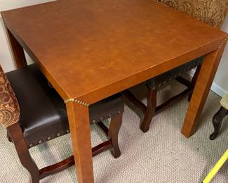 Great Faux Leather table for Magic the Gathering games, or just a card game...