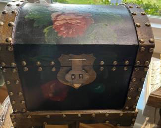 Hand painted Vintage trunk box...perfect for your keepsakes!