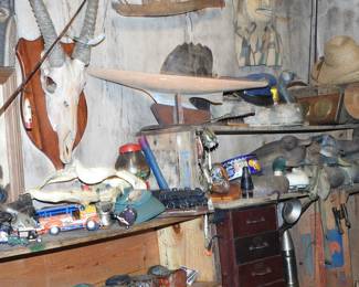 &#128220; For display purposes only.
All taxidermy items, hides, antlers, or bones shown are pending ODFW (Oregon Department of Fish & Wildlife) approval prior to sale or transfer.