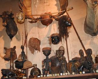 &#128220; For display purposes only.
All taxidermy items, hides, antlers, or bones shown are pending ODFW (Oregon Department of Fish & Wildlife) approval prior to sale or transfer.