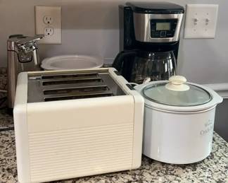 Kitchen Appliances Lot