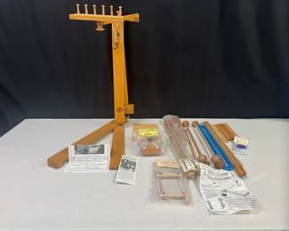 Ergo Needlework Stand Lokscroll