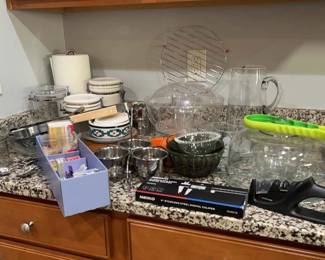Mystery Lot of Kitchen Items