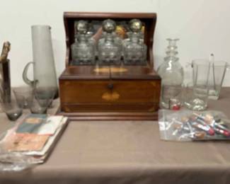 Vintage Bar Spirits Box Much More