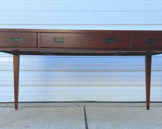 Hooker Furniture Table with 4 Drawers
