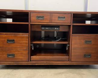 Hooker Furniture Desk with Keys