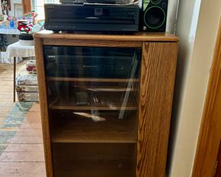Stereo cabinet and Stereo