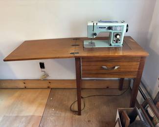 Vintage Universal Sewing Machine
