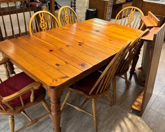 Ethan Allan table and chairs