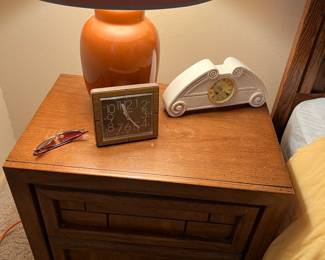 1 OF 2 MATCHING LAMPS, CLOCKS, 1 OF 2 MASTER BEDROOM SUITE NIGHTSTANDS