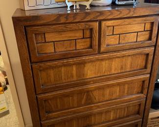 BEDROOM SET - INCLUDES DRESSER W/MIRROR, CHEST, 2 NIGHTSTANDS, QUEEN HEADBOARD - GREAT CONDITION