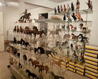 Breyer Horses displayed do not have boxes.
The Breyer boxes (seen in photo) each has a horse enclosed)
Center Display shelves are also for sale!!