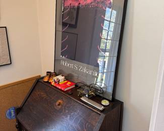 Upstairs East Middle Room