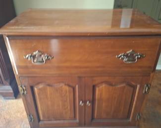 Cherry chest/night stand