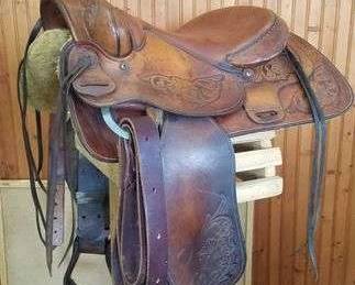2 Fantastic Western Saddle by Hepeford Brand Tex Tan of Yoakum