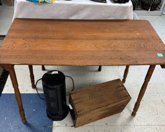 Vintage sewing table