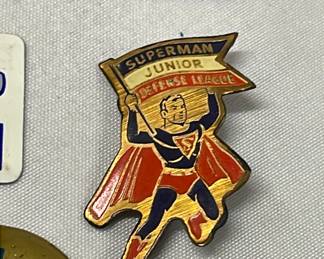 1940s Superman enamel pin