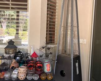 PATIO HEATERS, 2 MATCHING, INCLUDING LARGE PROPANE TANKS THAT ARE FULL