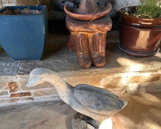 PATIO POTS AND STATUARY