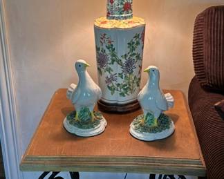 2 MATCHING END TABLES AND ASIAN STYLE LAMPS