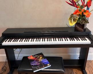 YAMAHA CLAVINOVA ELECTRIC PIANO