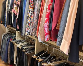 LOTS OF LADIES CLOTHES, VERY NICE SUIT JACKETS