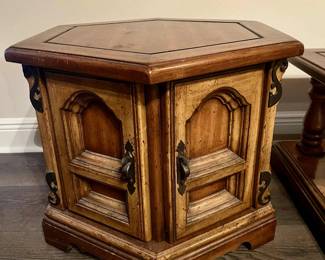 End table
