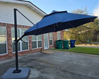 Patio umbrella