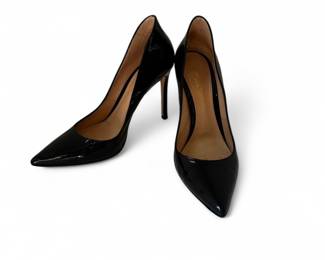 Shoe sizes 37.5, 38 and 38.5 (US 7, 7.5 and 8)