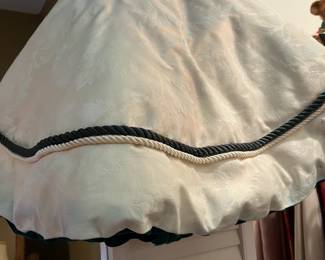 Lined with green velvet Christmas Tree Skirt