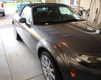 2006 Mazda MX-5 Miata Only 68,395 Miles asking $7,500