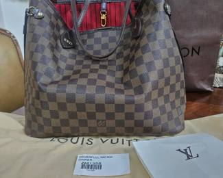 AUTHENTIC LOUIS VUITTON NEVERFULL MM WITH ORIGINAL RECEIPT. BAG ETC...