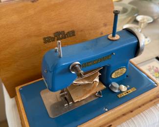 How darling is this little guy?!!